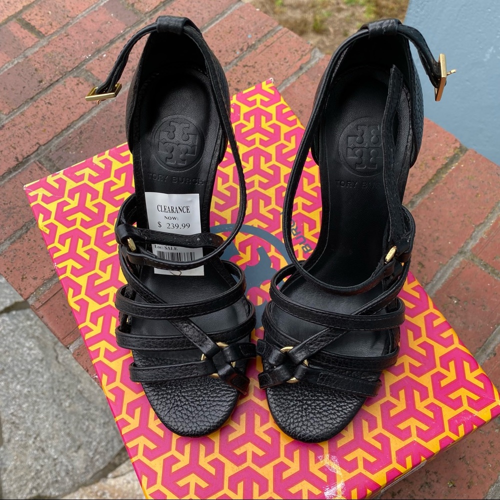 New Tory Burch Elizabella black tumbled leather heeled sandals size 5